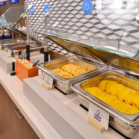 Holiday Inn Express Hotel & Suites Bedford By Ihg Esterno foto