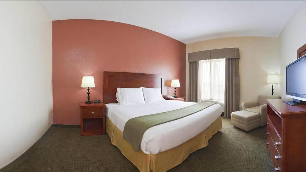 Holiday Inn Express Hotel & Suites Bedford By Ihg Esterno foto