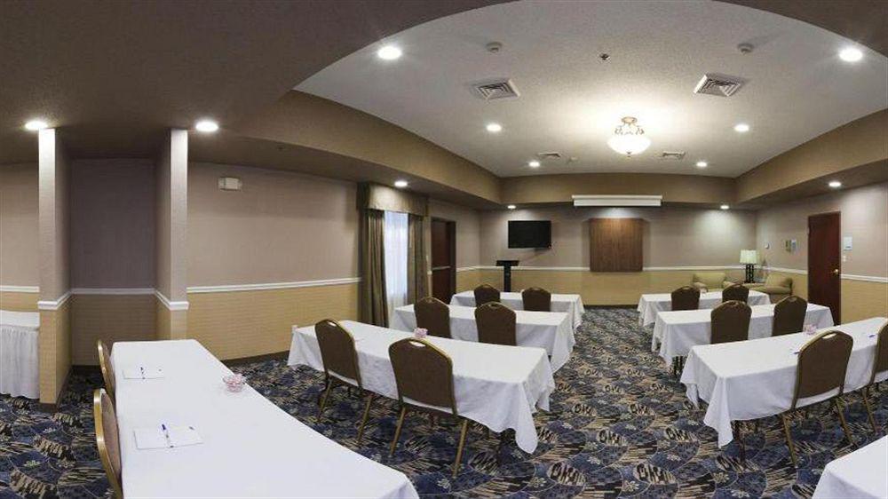 Holiday Inn Express Hotel & Suites Bedford By Ihg Esterno foto