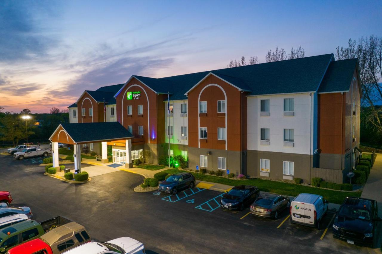 Holiday Inn Express Hotel & Suites Bedford By Ihg Esterno foto