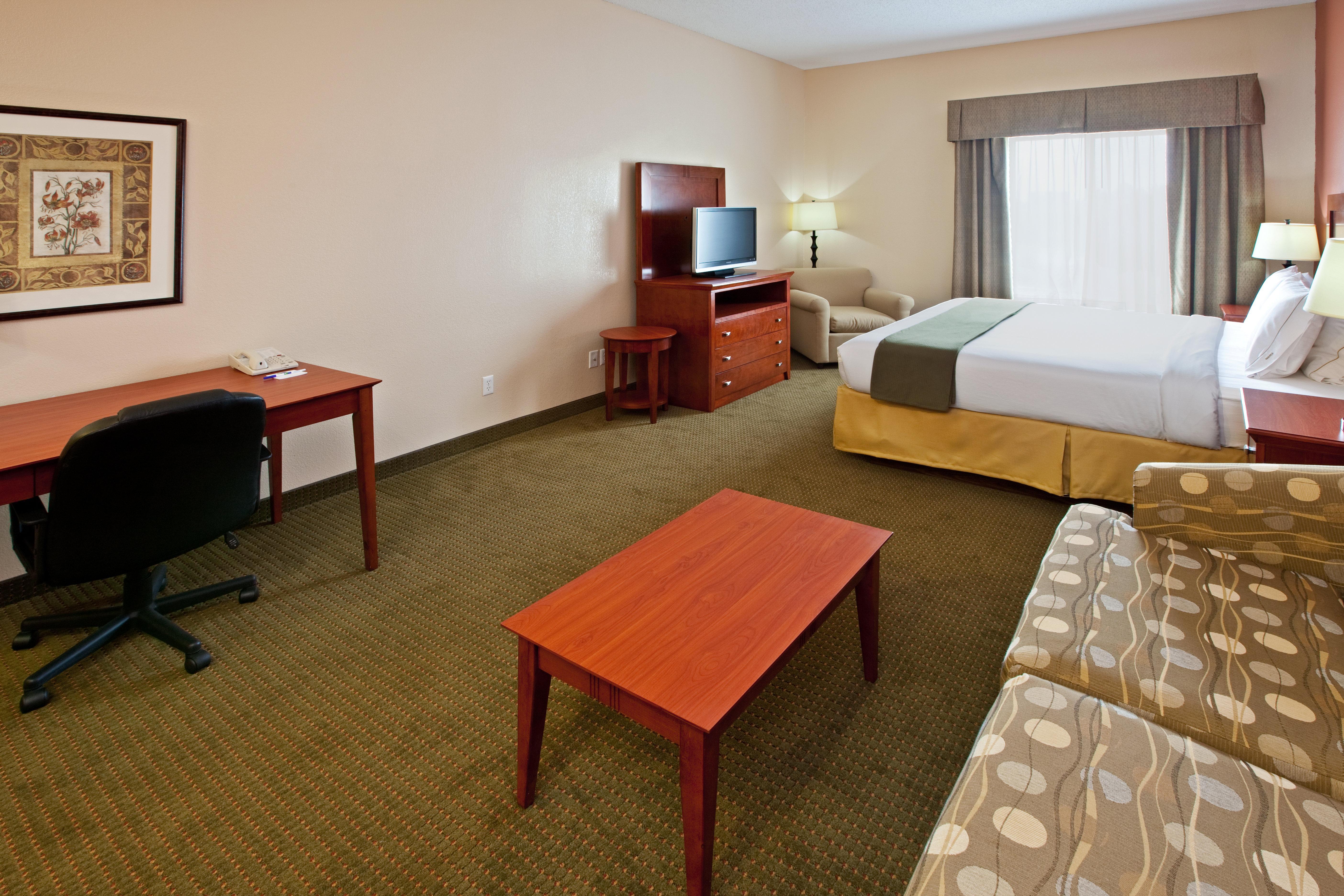 Holiday Inn Express Hotel & Suites Bedford By Ihg Esterno foto