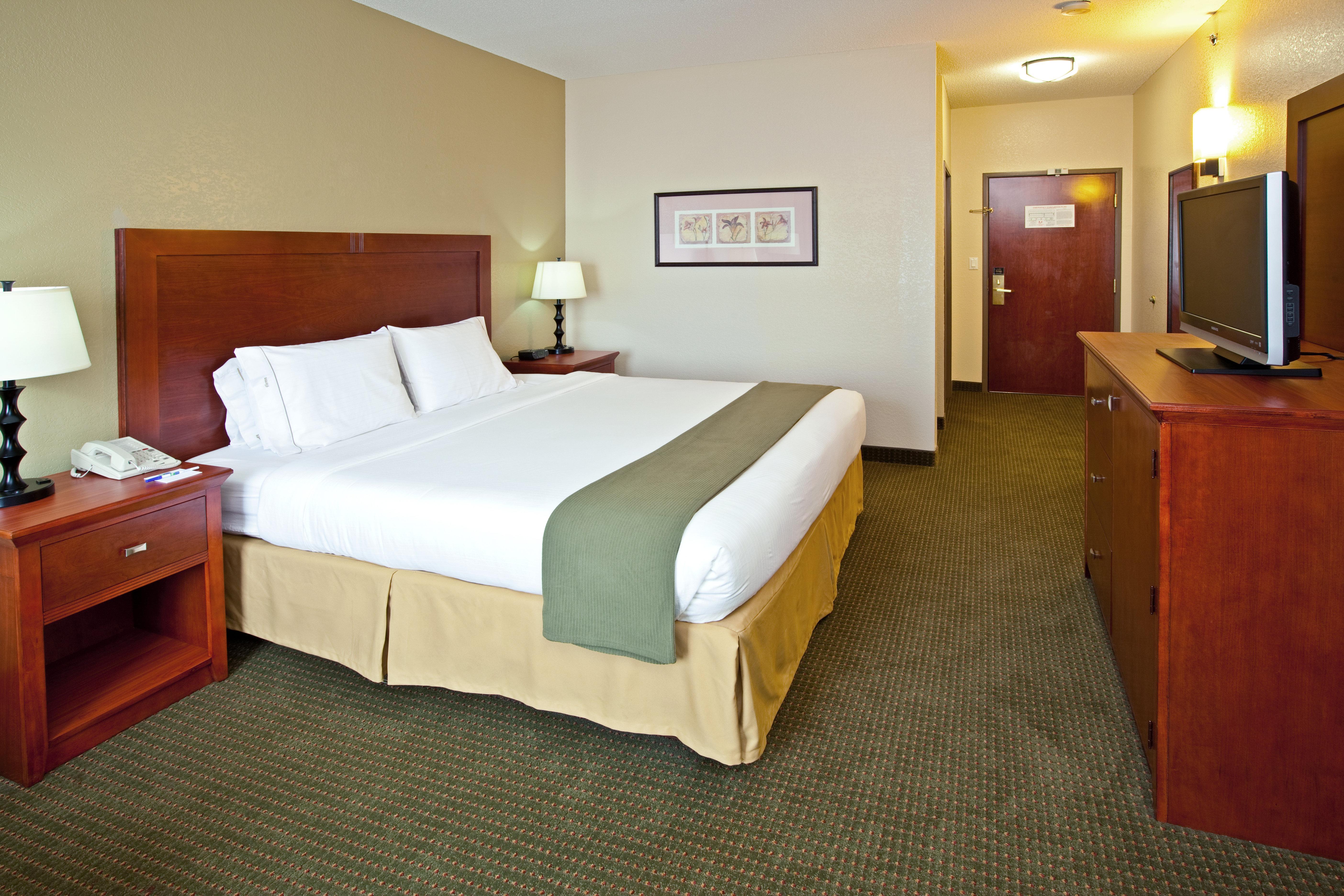 Holiday Inn Express Hotel & Suites Bedford By Ihg Esterno foto